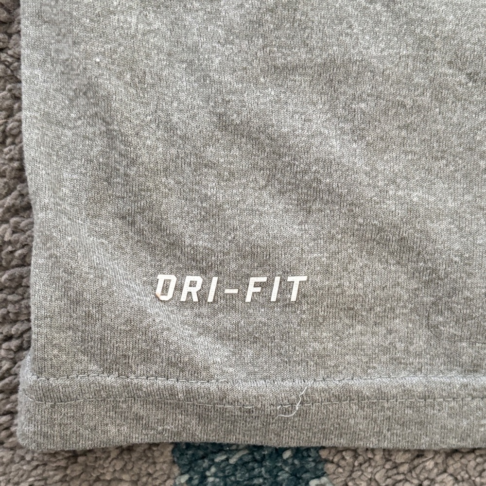NFL Nike Dri Fit Dallas Cowboys Gray Tee - Picture 3 of 6